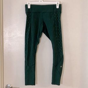 Lululemon Athletica green leggings crops 6